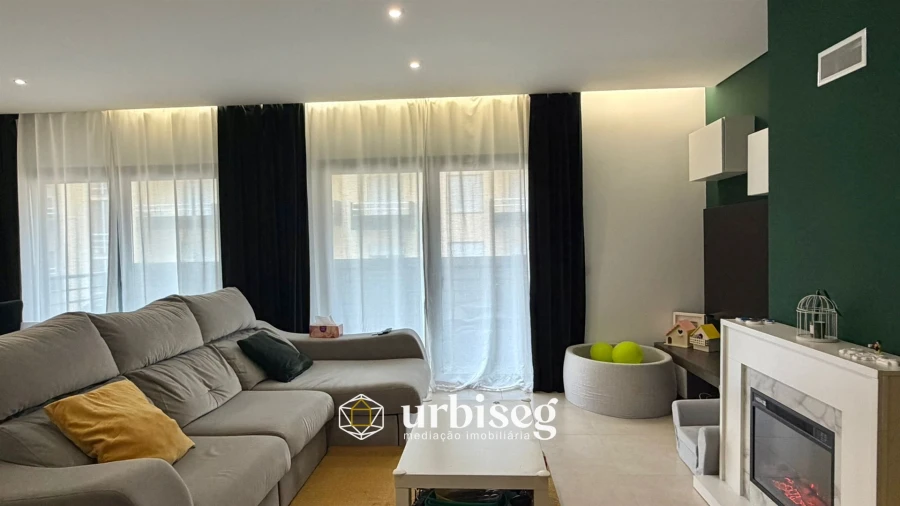 Apartamento T3 para Venda em Tavarede Foto 5