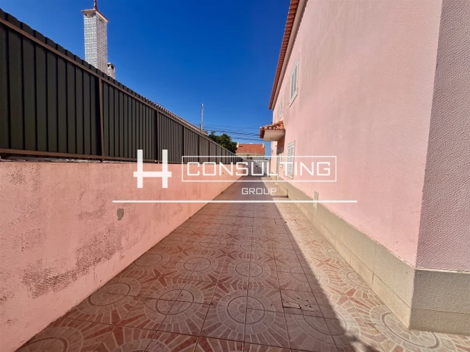 Moradia T3 para Arrendamento em Quinta do Conde Foto 3