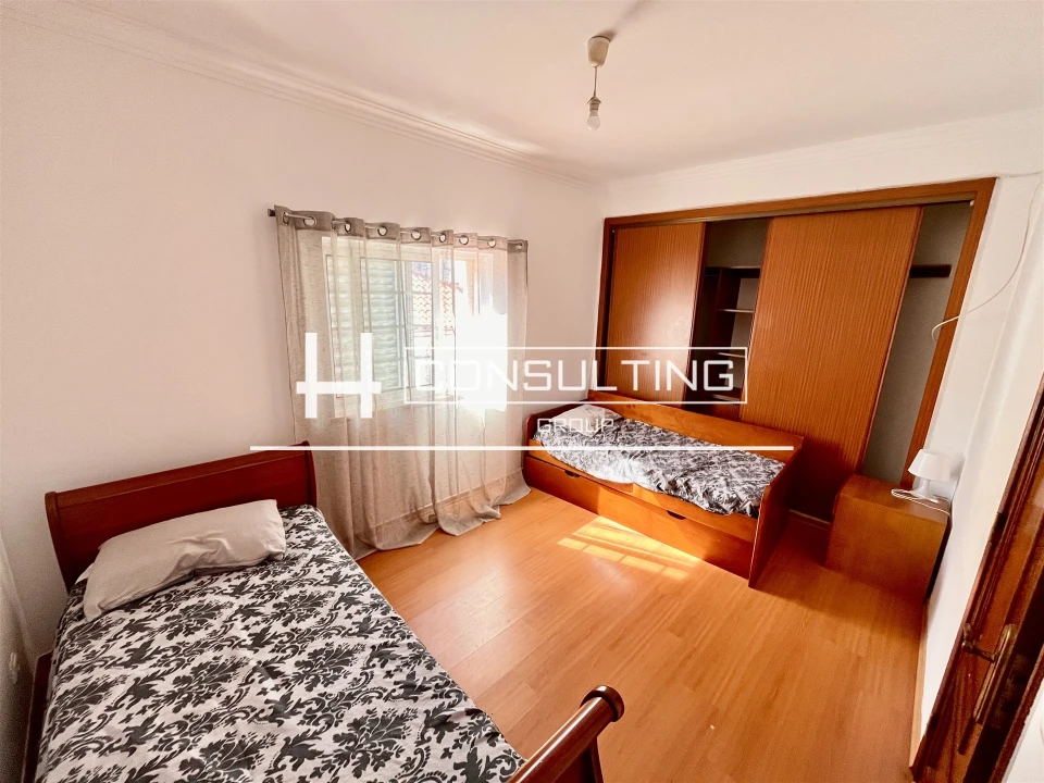 Moradia T3 para Arrendamento em Quinta do Conde Foto 38