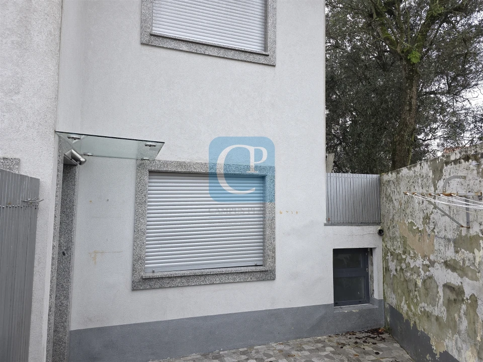 Apartamento T2 para Arrendamento em São Mamede de Infesta e Senhora da Hora Foto 13