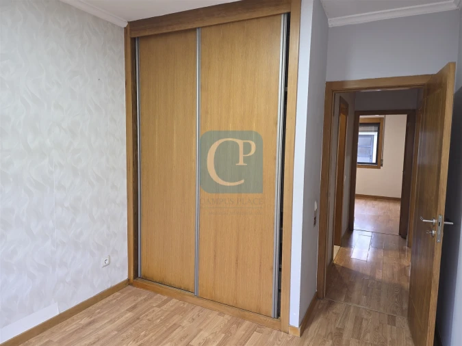 Apartamento T2 para Arrendamento em São Mamede de Infesta e Senhora da Hora Foto 2