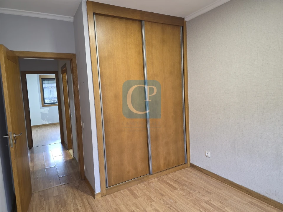 Apartamento T2 para Arrendamento em São Mamede de Infesta e Senhora da Hora Foto 6