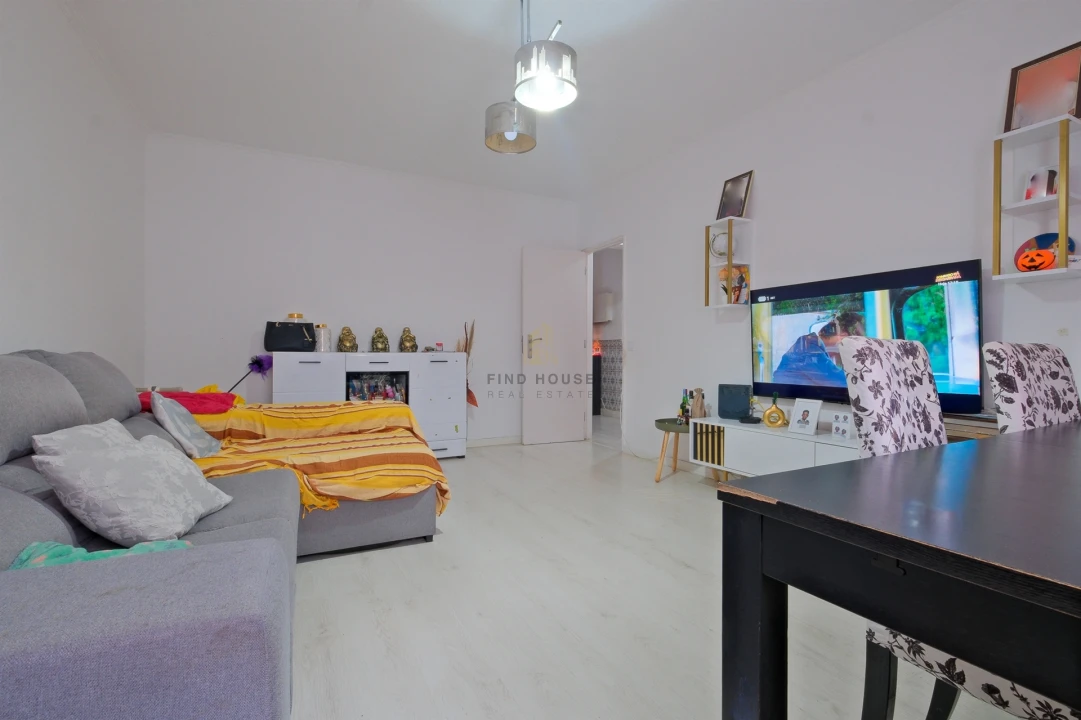 Apartamento T3 para Venda em Rio de Mouro Foto 7