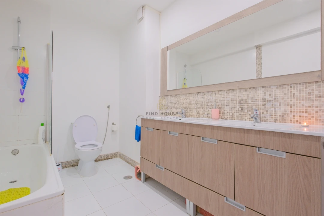 Apartamento T3 para Venda em Rio de Mouro Foto 20