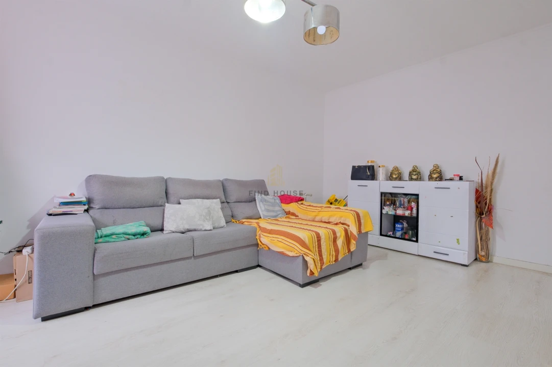 Apartamento T3 para Venda em Rio de Mouro Foto 8