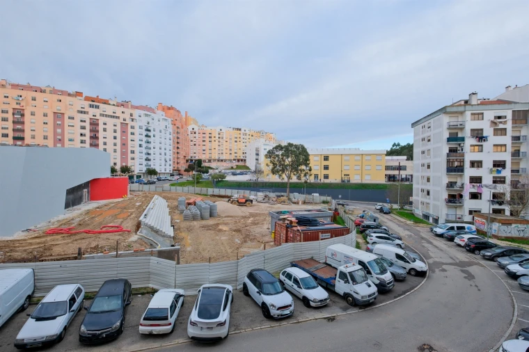 Apartamento T3 para Venda em Rio de Mouro Foto 15