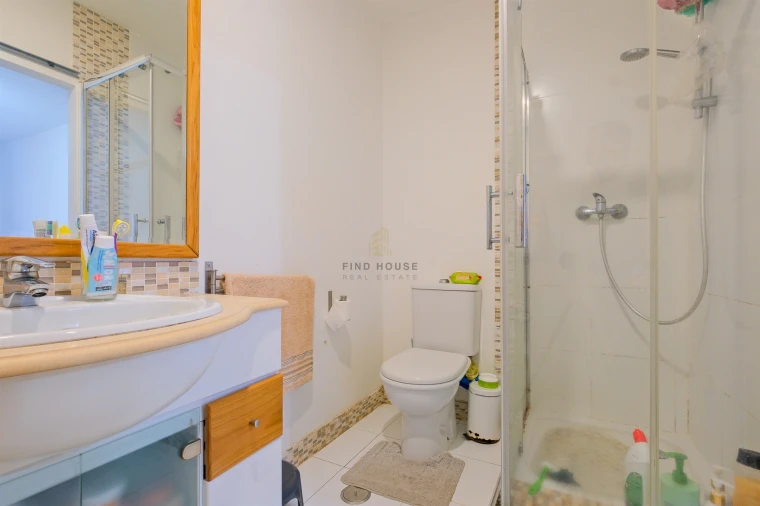 Apartamento T3 para Venda em Rio de Mouro Foto 18