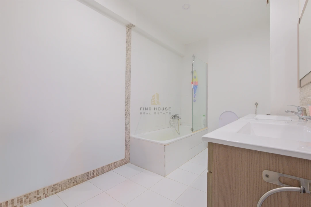 Apartamento T3 para Venda em Rio de Mouro Foto 19