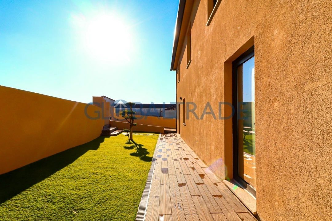 Moradia T3 para Venda em Frazão Arreigada Foto 7