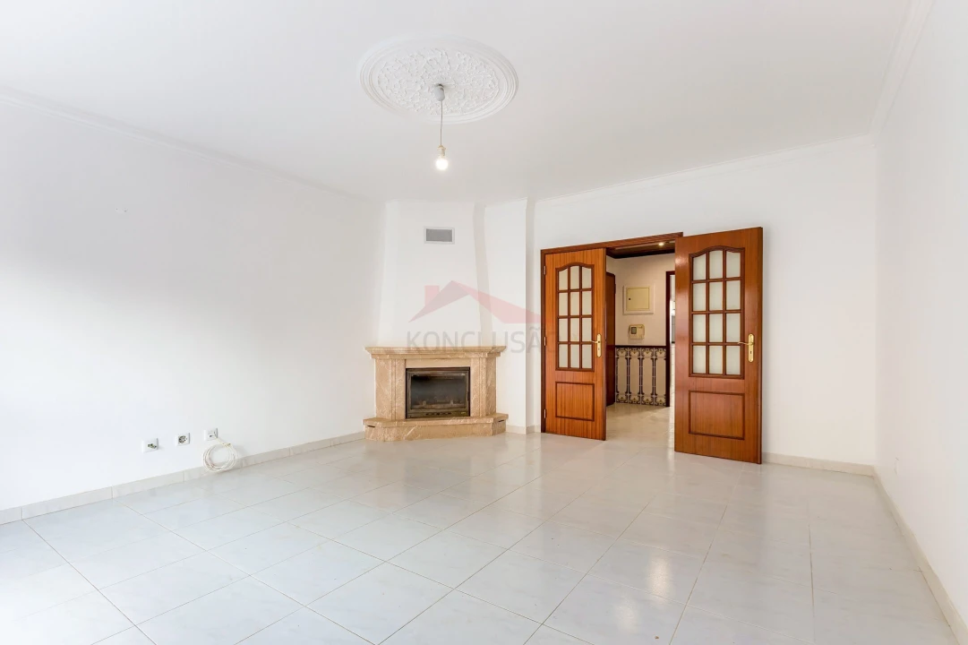 Apartamento T3 para Venda em Carregado e Cadafais Foto 4