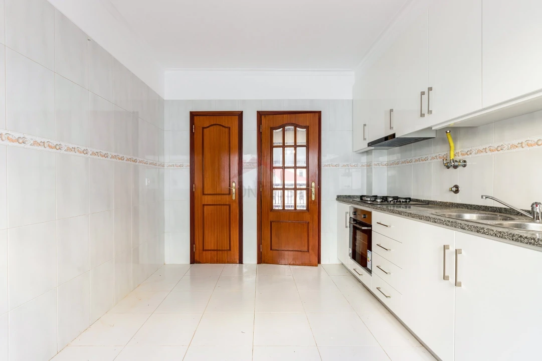 Apartamento T3 para Venda em Carregado e Cadafais Foto 3