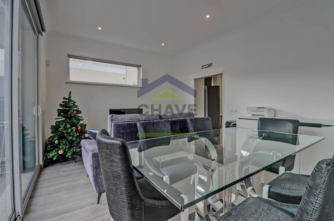 Apartamento T3 para Venda em Bombarral e Vale Covo Foto 12