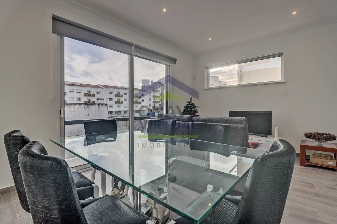 Apartamento T3 para Venda em Bombarral e Vale Covo Foto 11