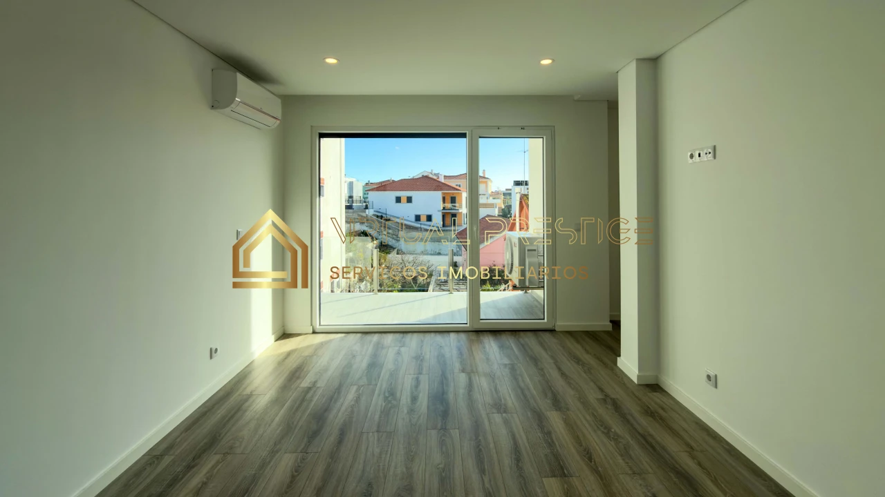 Moradia T4 para Venda em Charneca de Caparica e Sobreda Foto 14