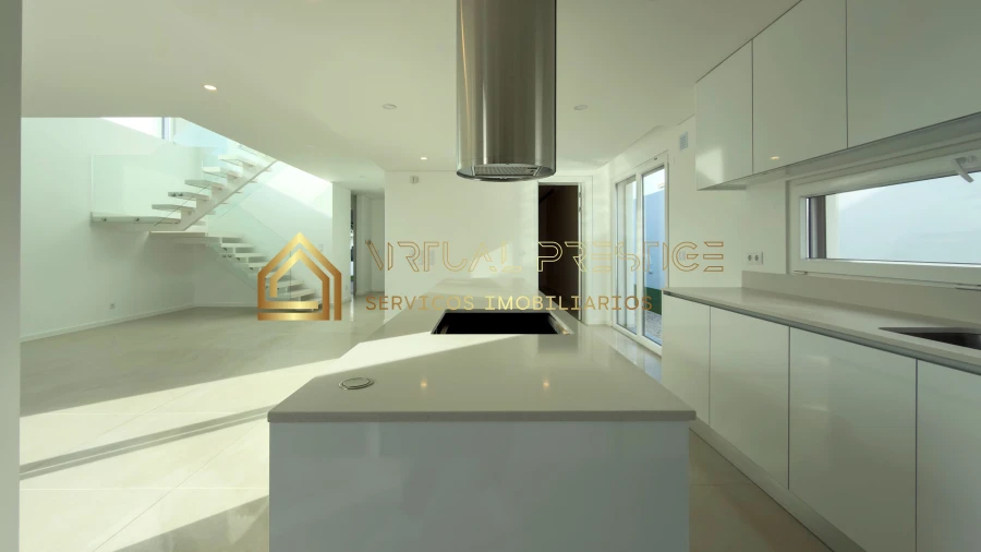 Moradia T4 para Venda em Charneca de Caparica e Sobreda Foto 7