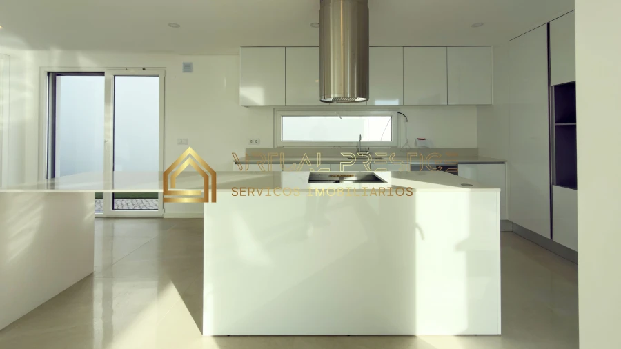 Moradia T4 para Venda em Charneca de Caparica e Sobreda Foto 6