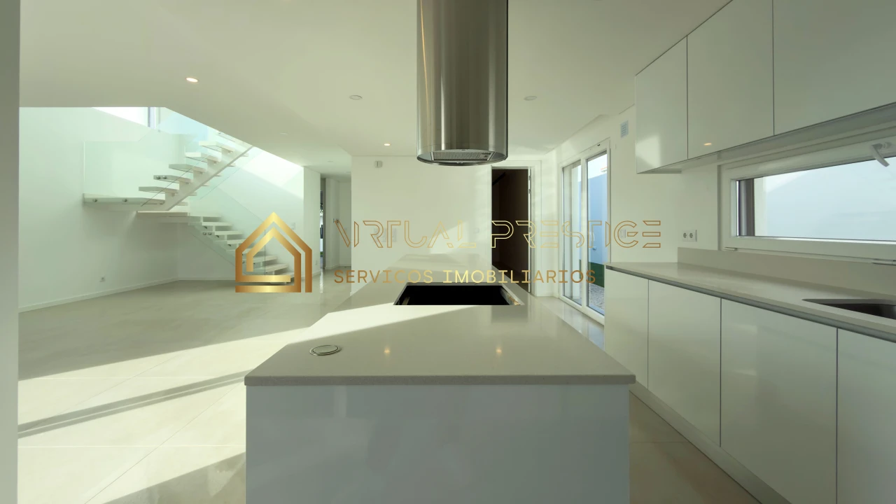 Moradia T4 para Venda em Charneca de Caparica e Sobreda Foto 7