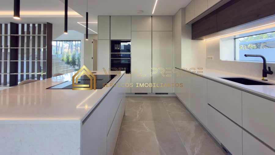 Moradia T3 para Venda em Charneca de Caparica e Sobreda Foto 5