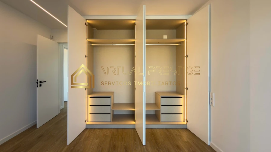 Moradia T3 para Venda em Charneca de Caparica e Sobreda Foto 18