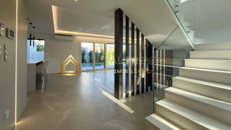 Moradia T3 para Venda em Charneca de Caparica e Sobreda Foto 8