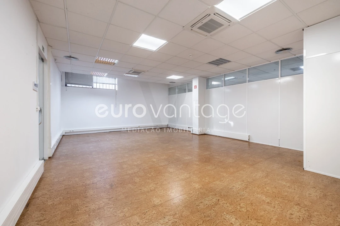 Armazém para Venda em Marrazes e Barosa Foto 9