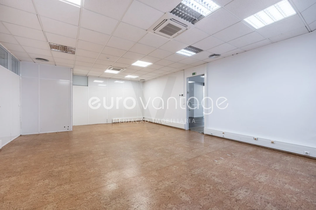 Armazém para Venda em Marrazes e Barosa Foto 10