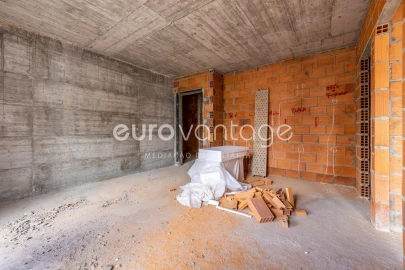 Apartamento T1 para Venda em Parceiros e Azoia