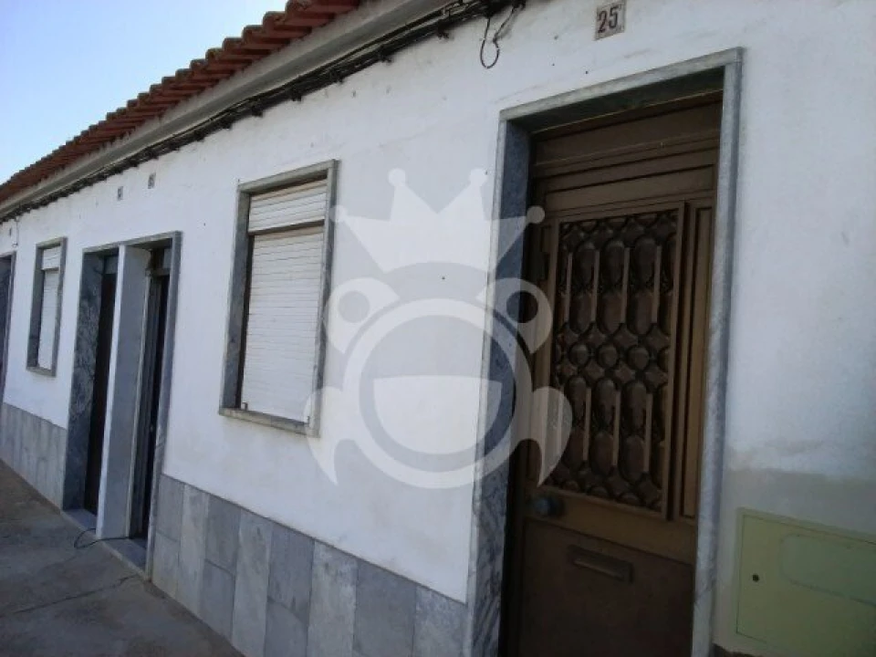 Moradia T3 para Venda em Santo Agostinho e São João Baptista e Santo Amador Foto 3