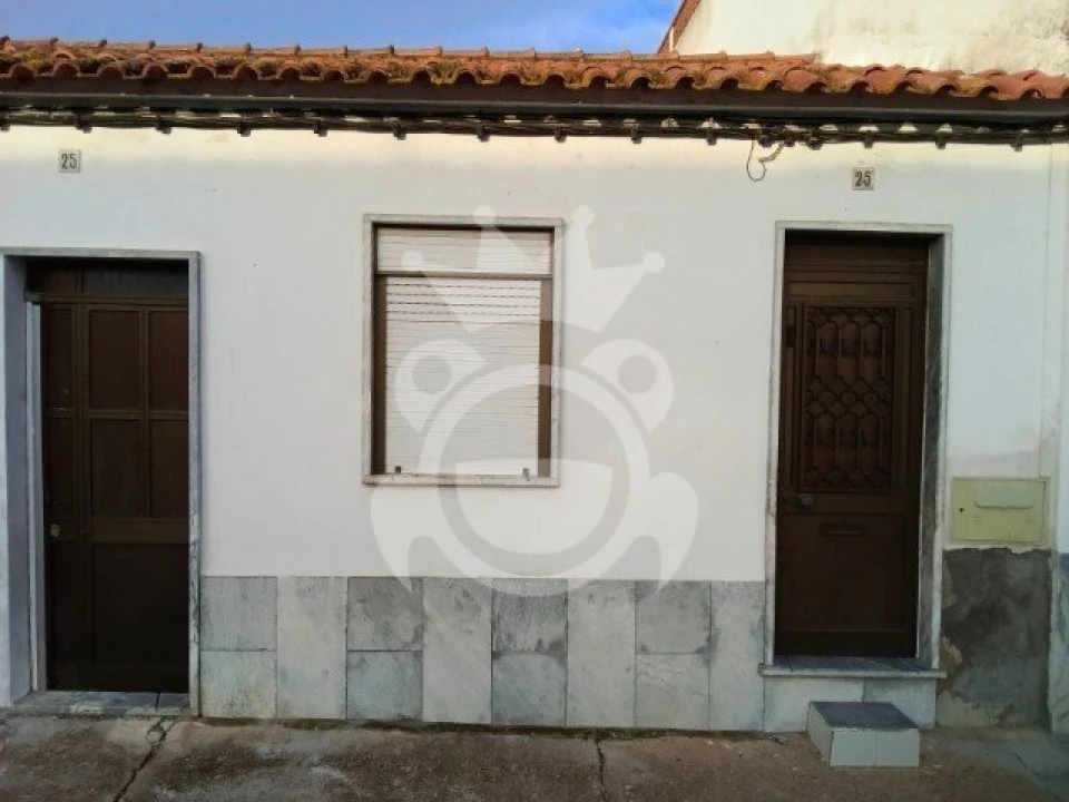 Moradia T3 para Venda em Santo Agostinho e São João Baptista e Santo Amador Foto 1