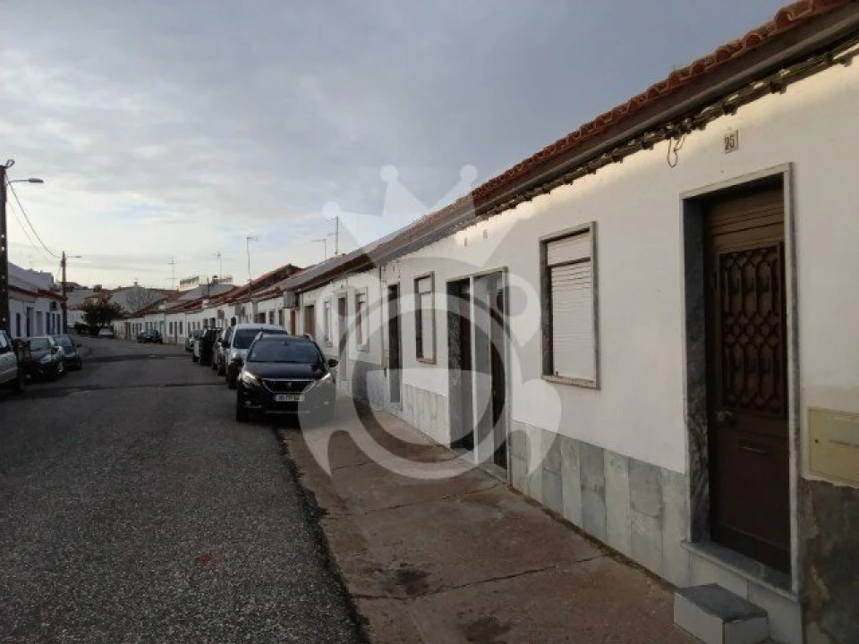 Moradia T3 para Venda em Santo Agostinho e São João Baptista e Santo Amador Foto 2