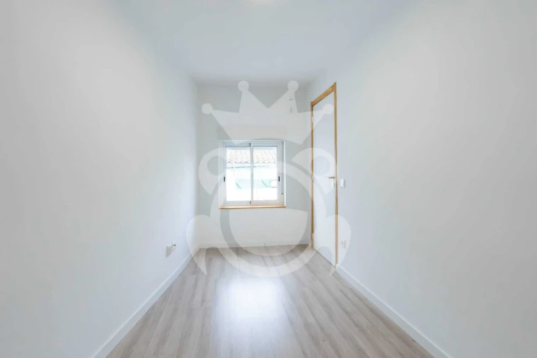 Moradia T2 para Venda em Nossa Senhora da Vila, Nossa Senhora do Bispo e Silveiras Foto 11