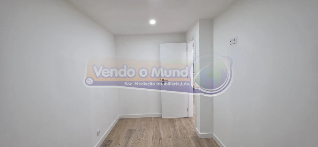 Apartamento T3 para Venda em Alverca do Ribatejo e Sobralinho Foto 7