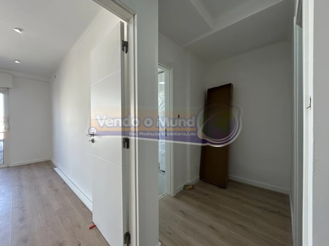 Apartamento T3 para Venda em Alverca do Ribatejo e Sobralinho Foto 7