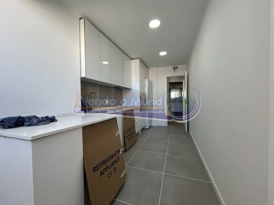 Apartamento T3 para Venda em Alverca do Ribatejo e Sobralinho Foto 1