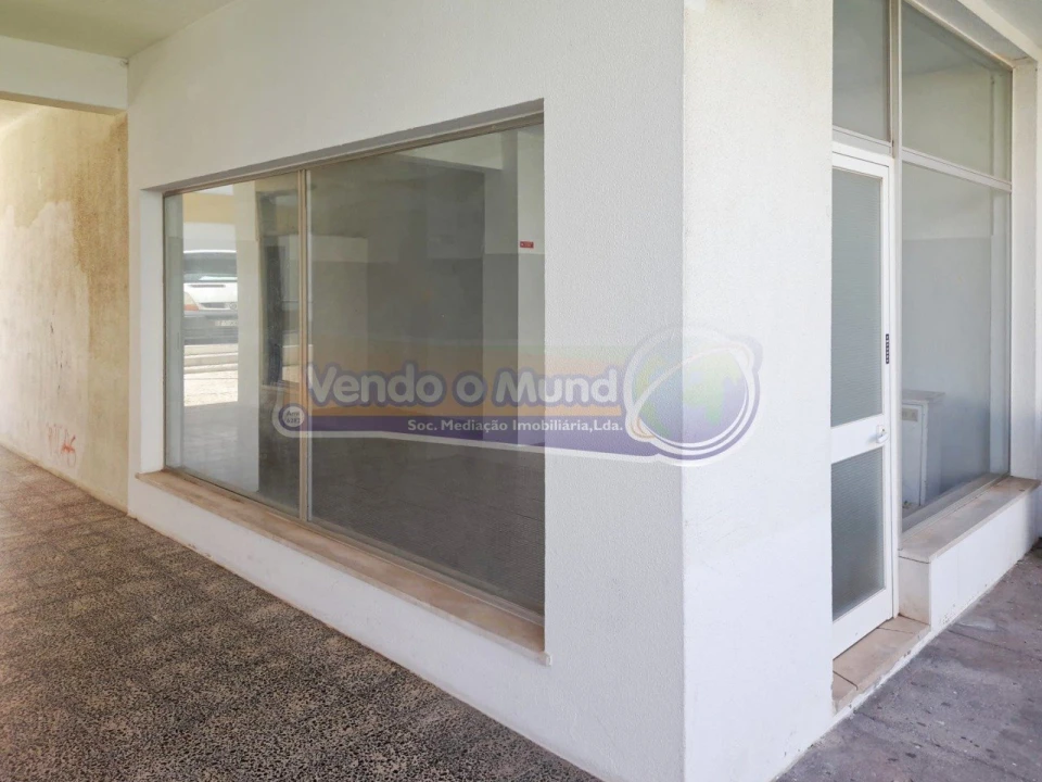 Loja para Venda em Salvaterra de Magos e Foros de Salvaterra Foto 2