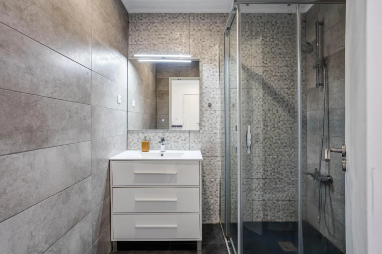 Apartamento T2 para Venda em Rio de Mouro Foto 16