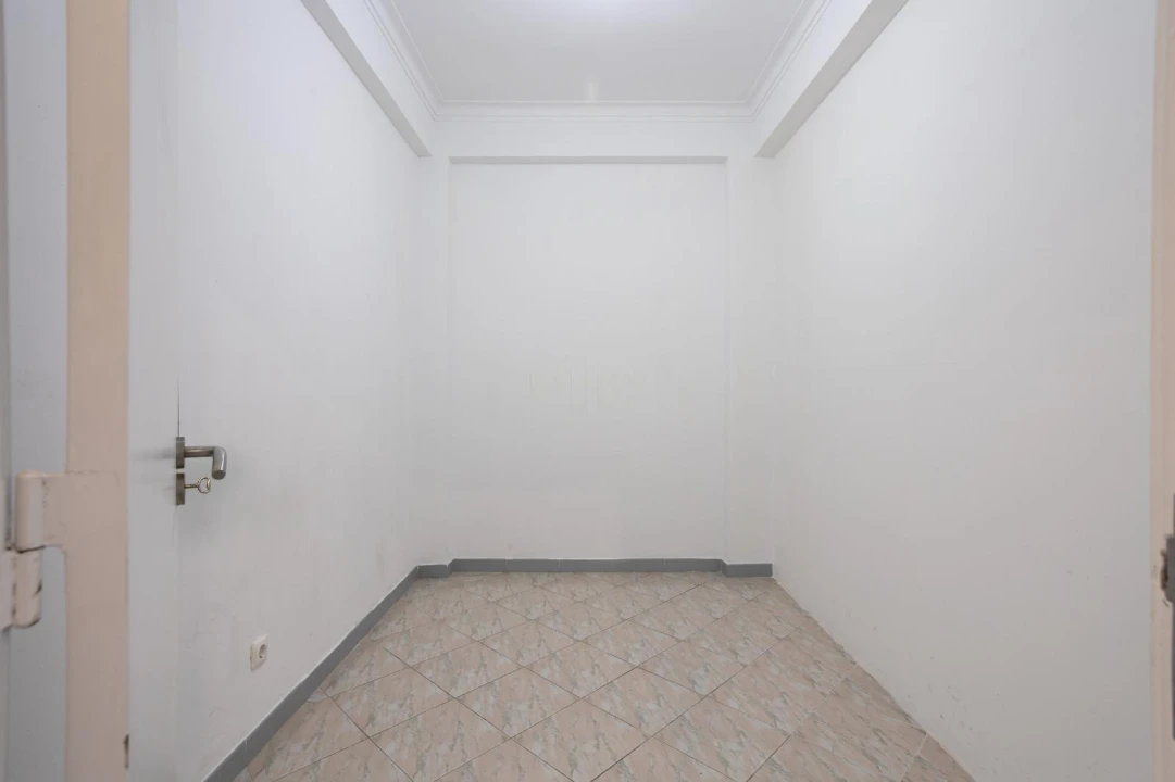 Apartamento T2 para Venda em Rio de Mouro Foto 7