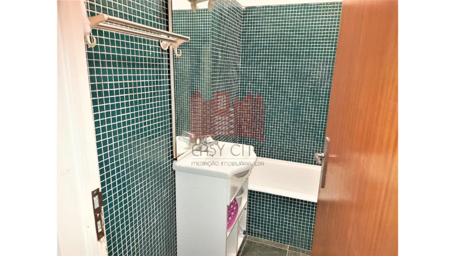 Apartamento T1 para Venda em Massamá e Monte Abraão Foto 18