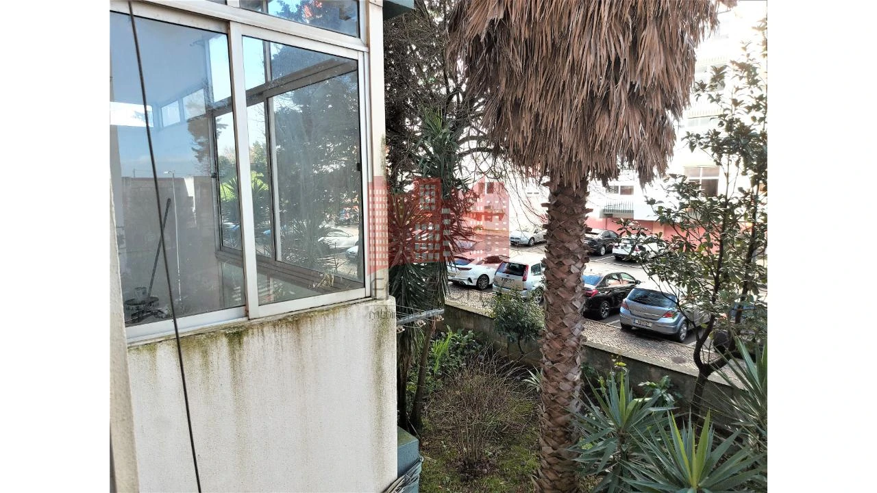 Apartamento T1 para Venda em Massamá e Monte Abraão Foto 23