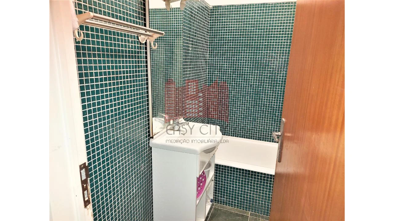 Apartamento T1 para Venda em Massamá e Monte Abraão Foto 18