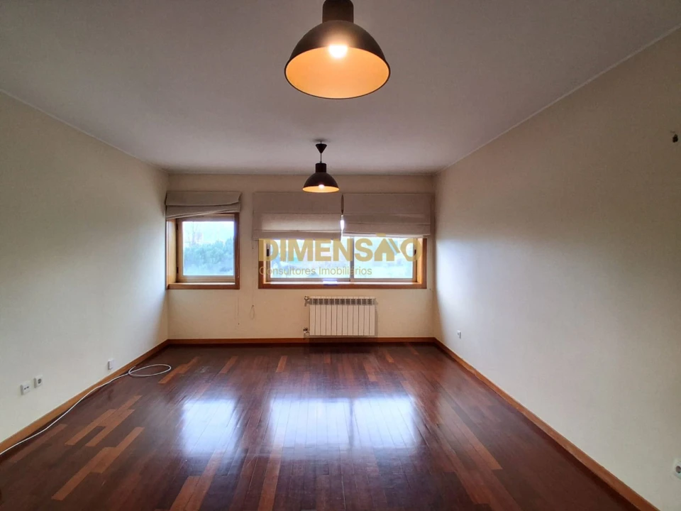 Apartamento T1 para Arrendamento em Pedrouços Foto 4