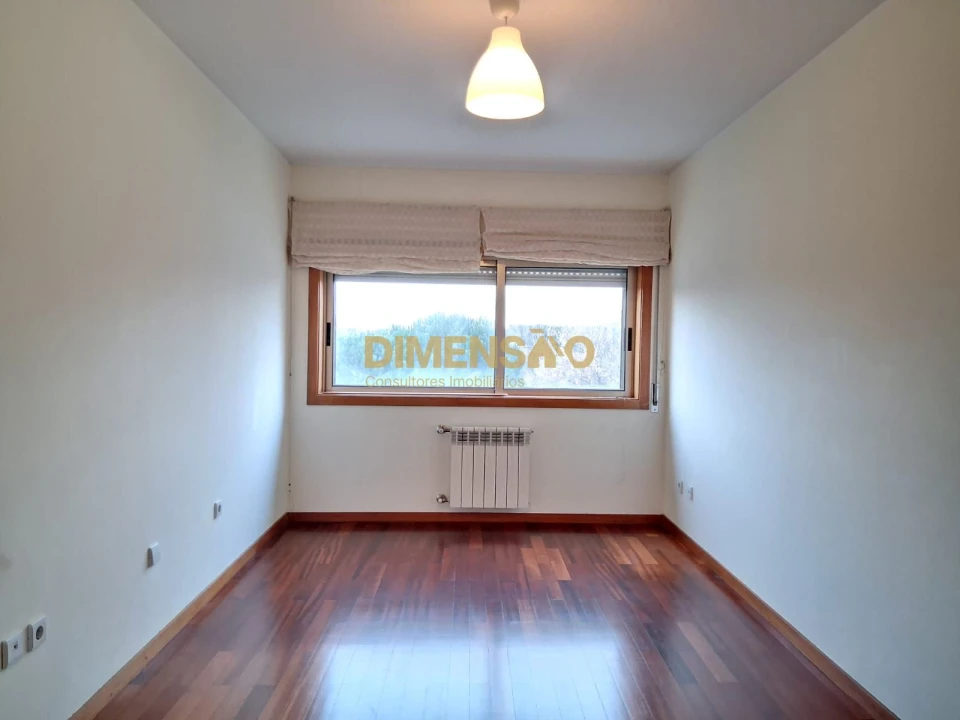 Apartamento T1 para Arrendamento em Pedrouços Foto 6