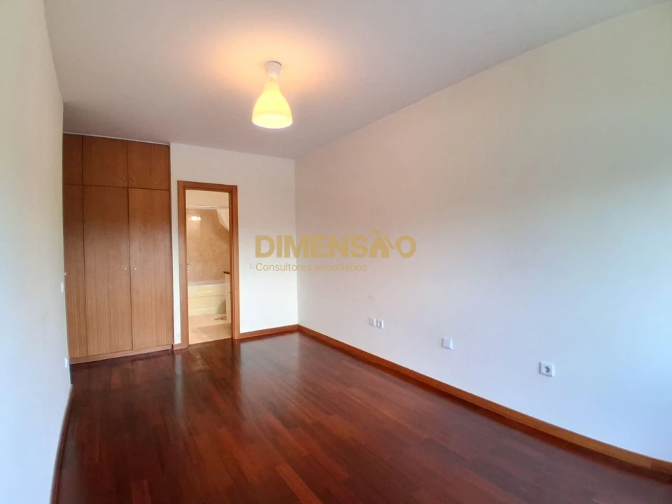 Apartamento T1 para Arrendamento em Pedrouços Foto 7