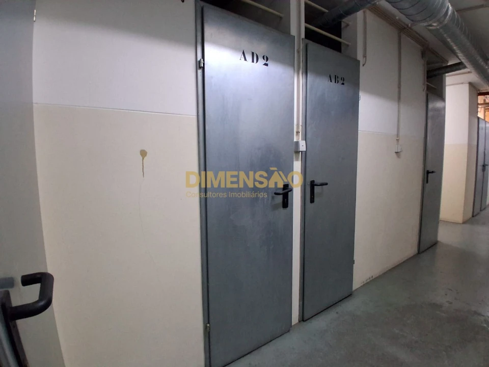 Apartamento T1 para Arrendamento em Pedrouços Foto 22