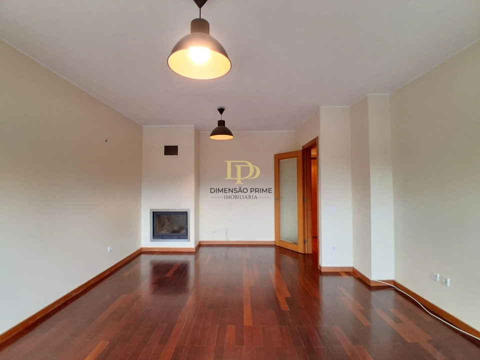 Apartamento T1 para Arrendamento em Pedrouços Foto 1