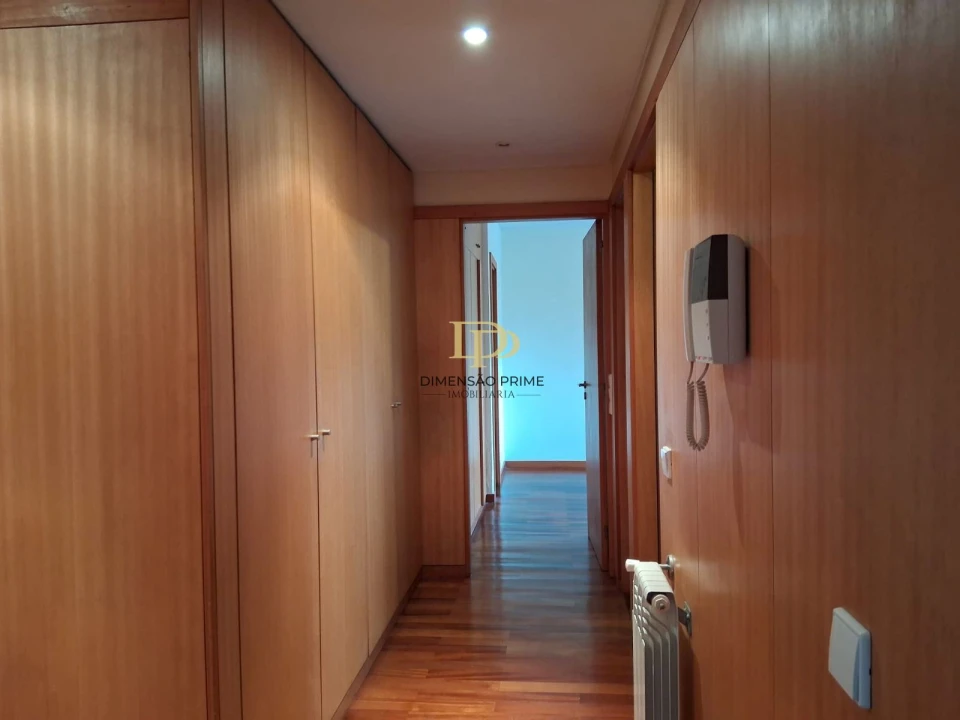 Apartamento T1 para Arrendamento em Pedrouços Foto 15