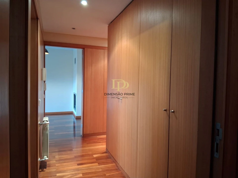 Apartamento T1 para Arrendamento em Pedrouços Foto 17