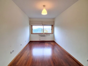 Apartamento T1 para Arrendamento em Pedrouços