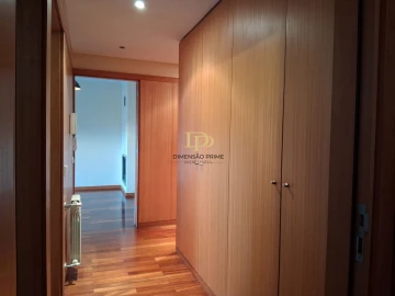 Apartamento T1 para Arrendamento em Pedrouços