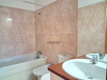 Apartamento T1 para Arrendamento em Pedrouços